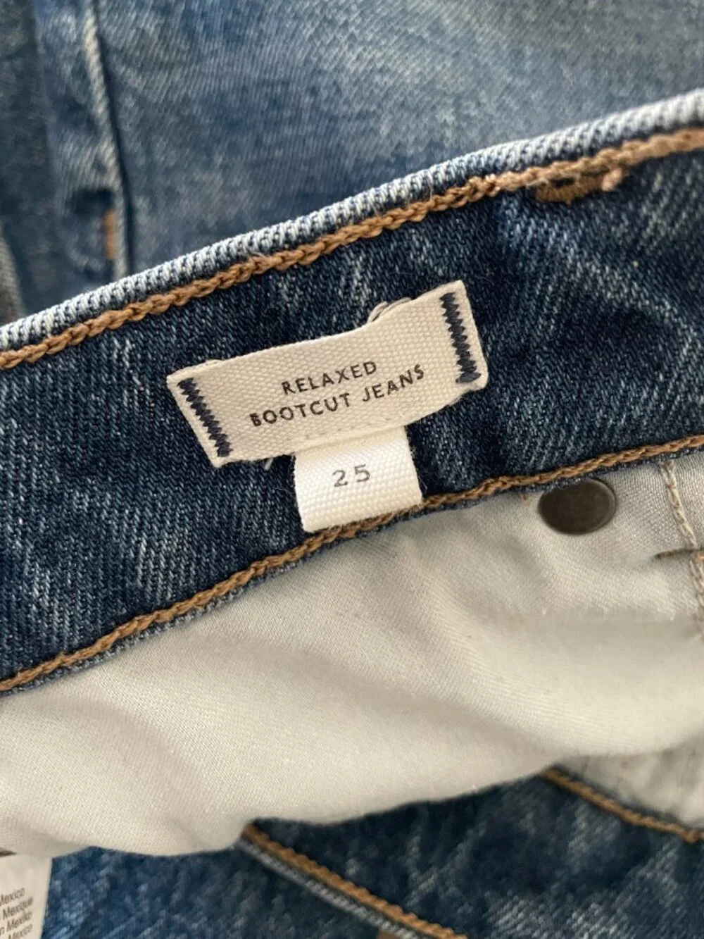 Madewell Relaxed Bootcut Jeans Concho Wash High Rise Magic Pockets Size 25